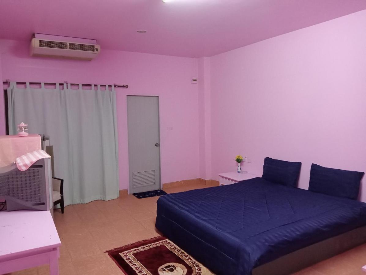 Apartments Thai Smile Патая Екстериор снимка