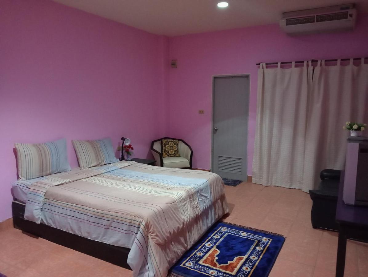 Apartments Thai Smile Патая Екстериор снимка